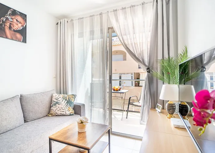 Locos Costa Blanca تورّيفيِخا